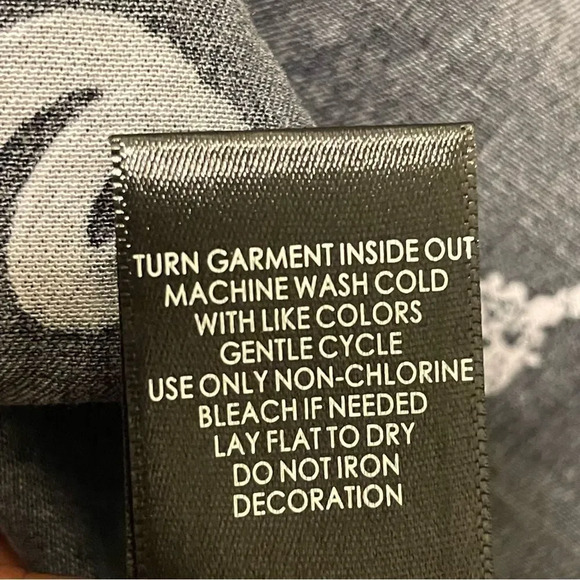 TORRID Acas‎ Skull Floral Chills Ruffle Cold Shoulder Dress - Picture 11 of 11